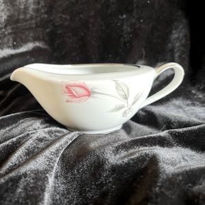 ❤️Noritake Vintage Rosemarie China Cream Pitcher. Made 1959-1975. discontinued